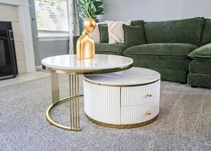 Holiday home Modern Comfort - Stylish 3br Getaway *
